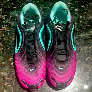 Nike tenis shoes for women 6Y